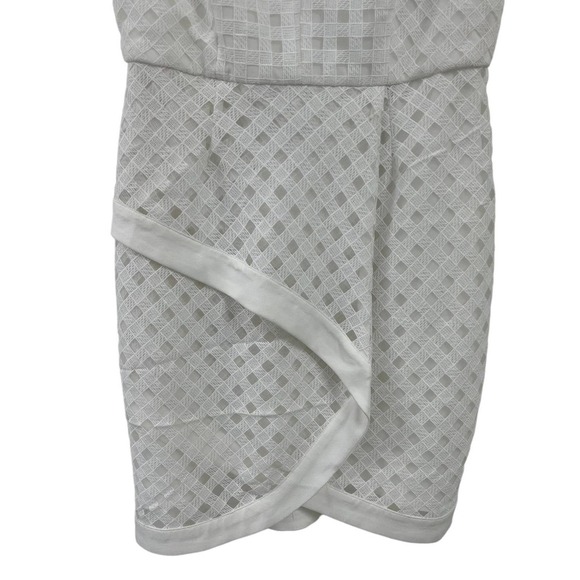 NWT Adelyn Rae Sleeveless White Mini Dress with Lattice Overlay Medium - Picture 3 of 9